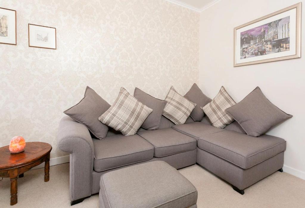 شقة Stunning Flat - Royal Mile Near Edinburgh Castle With Wifi المظهر الخارجي الصورة