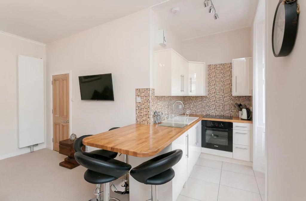 شقة Stunning Flat - Royal Mile Near Edinburgh Castle With Wifi المظهر الخارجي الصورة