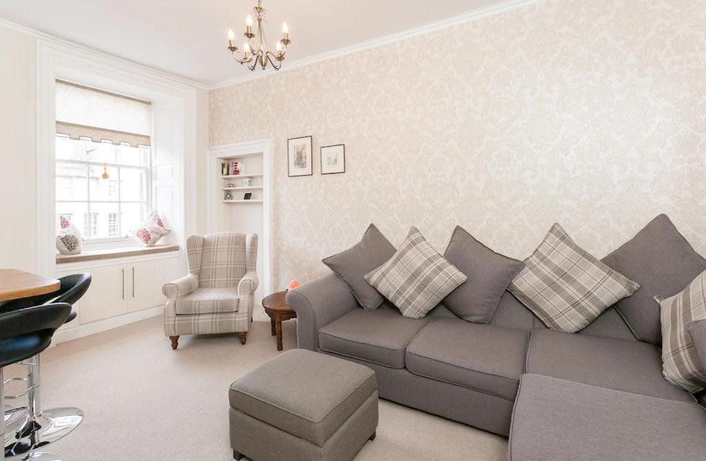 شقة Stunning Flat - Royal Mile Near Edinburgh Castle With Wifi المظهر الخارجي الصورة
