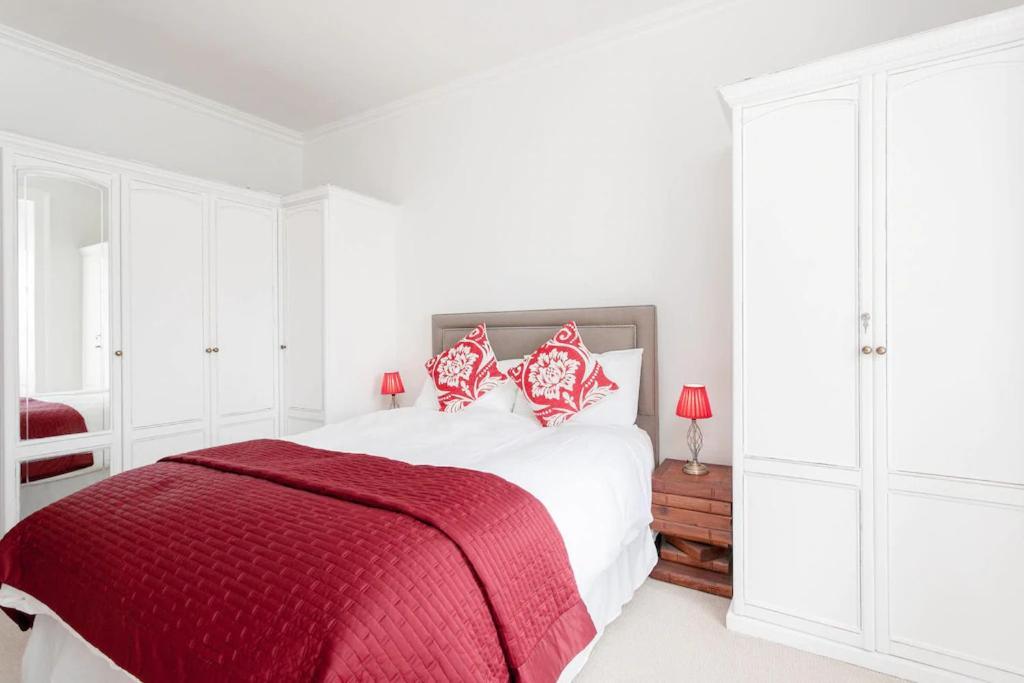 شقة Stunning Flat - Royal Mile Near Edinburgh Castle With Wifi المظهر الخارجي الصورة