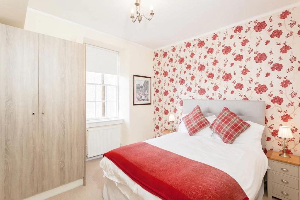 شقة Stunning Flat - Royal Mile Near Edinburgh Castle With Wifi المظهر الخارجي الصورة